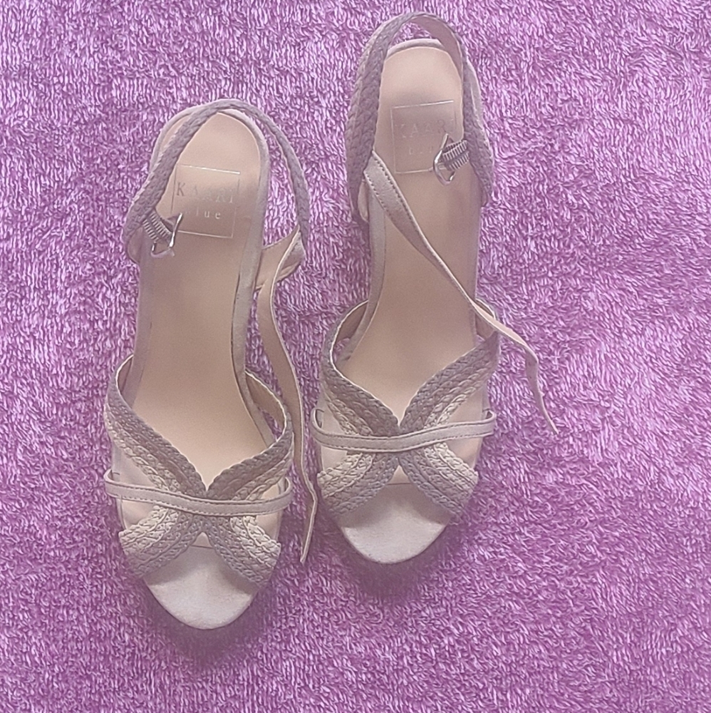High heeled sandal